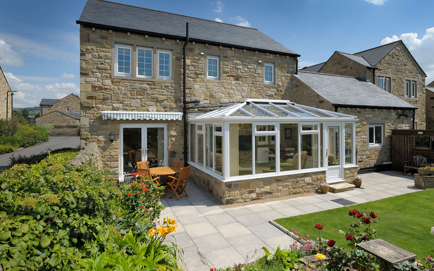 Why Everyone Is Upgrading Their Conservatory Roofs! 